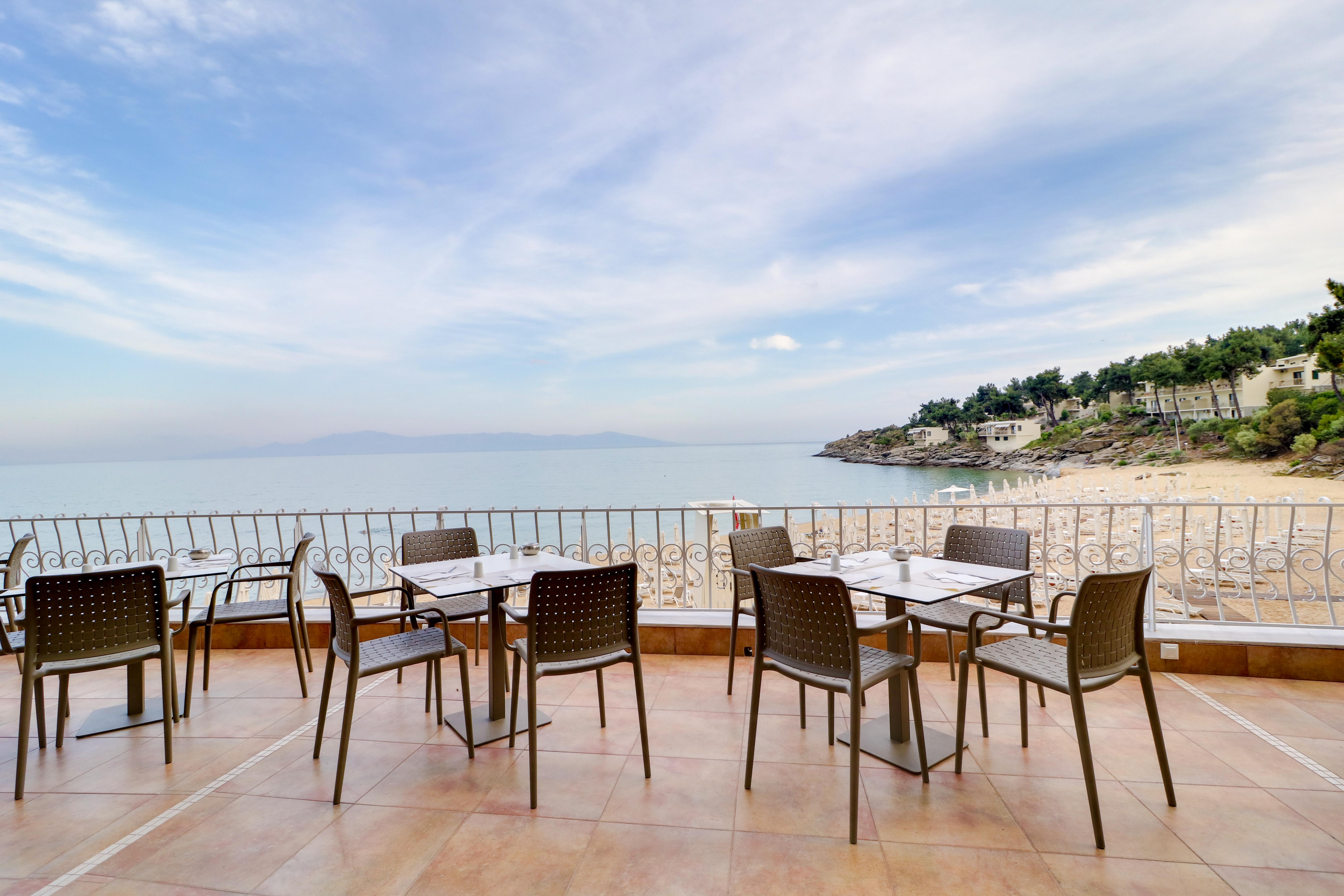 Tosca Beach Hotel Palaiontsiflikion Exterior photo