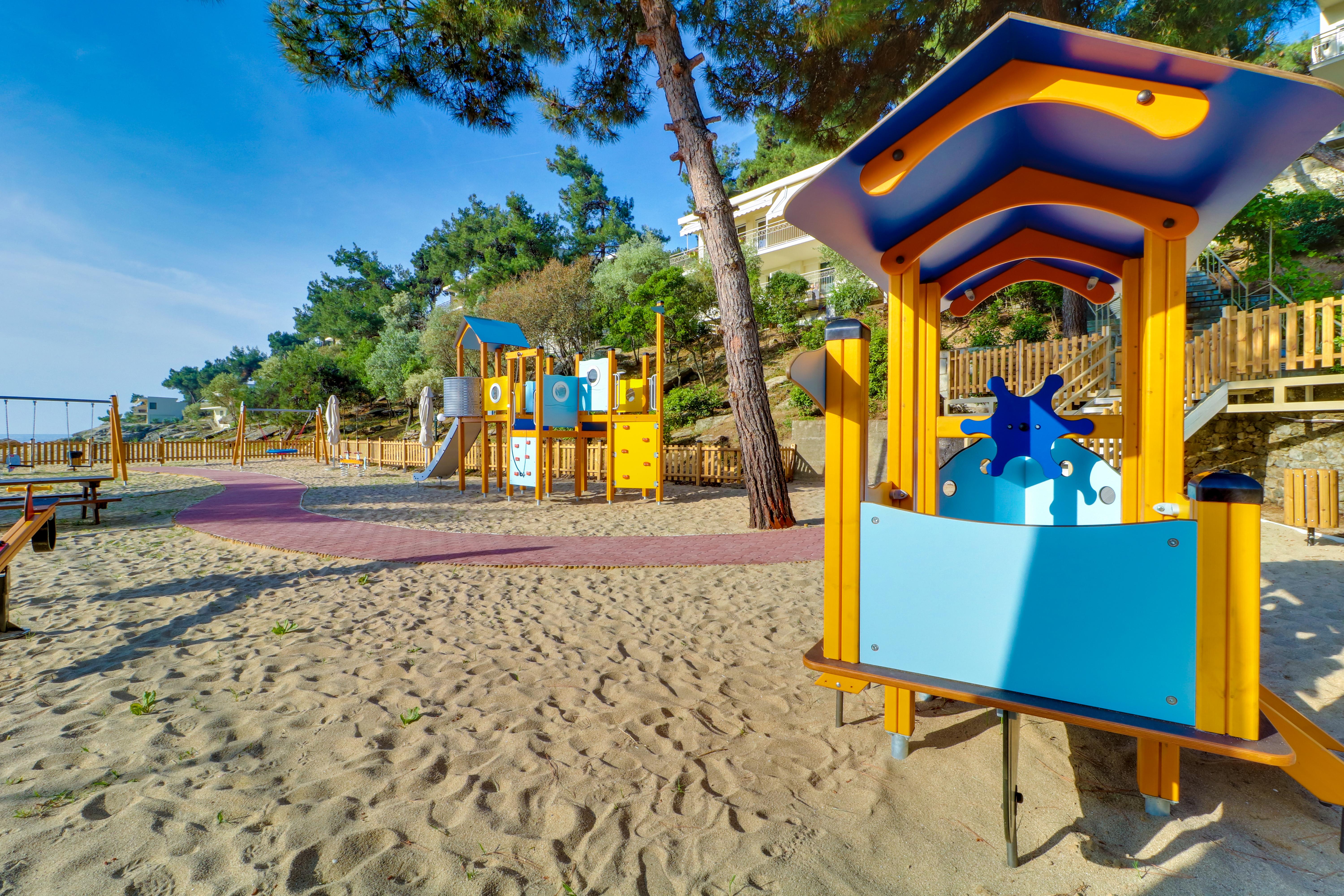 Tosca Beach Hotel Palaiontsiflikion Exterior photo